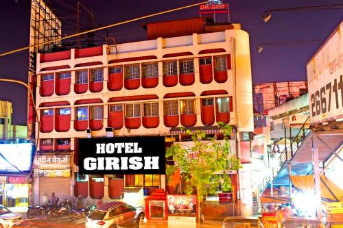 Hotel Girish