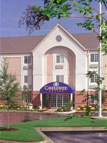Candlewood Suites Wichita Airport