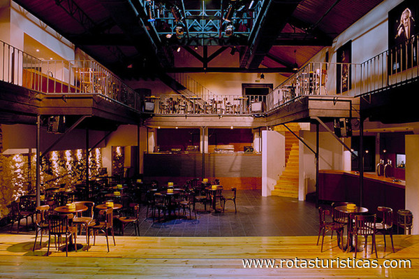 Café Bar Teatro Santiago Alquimista